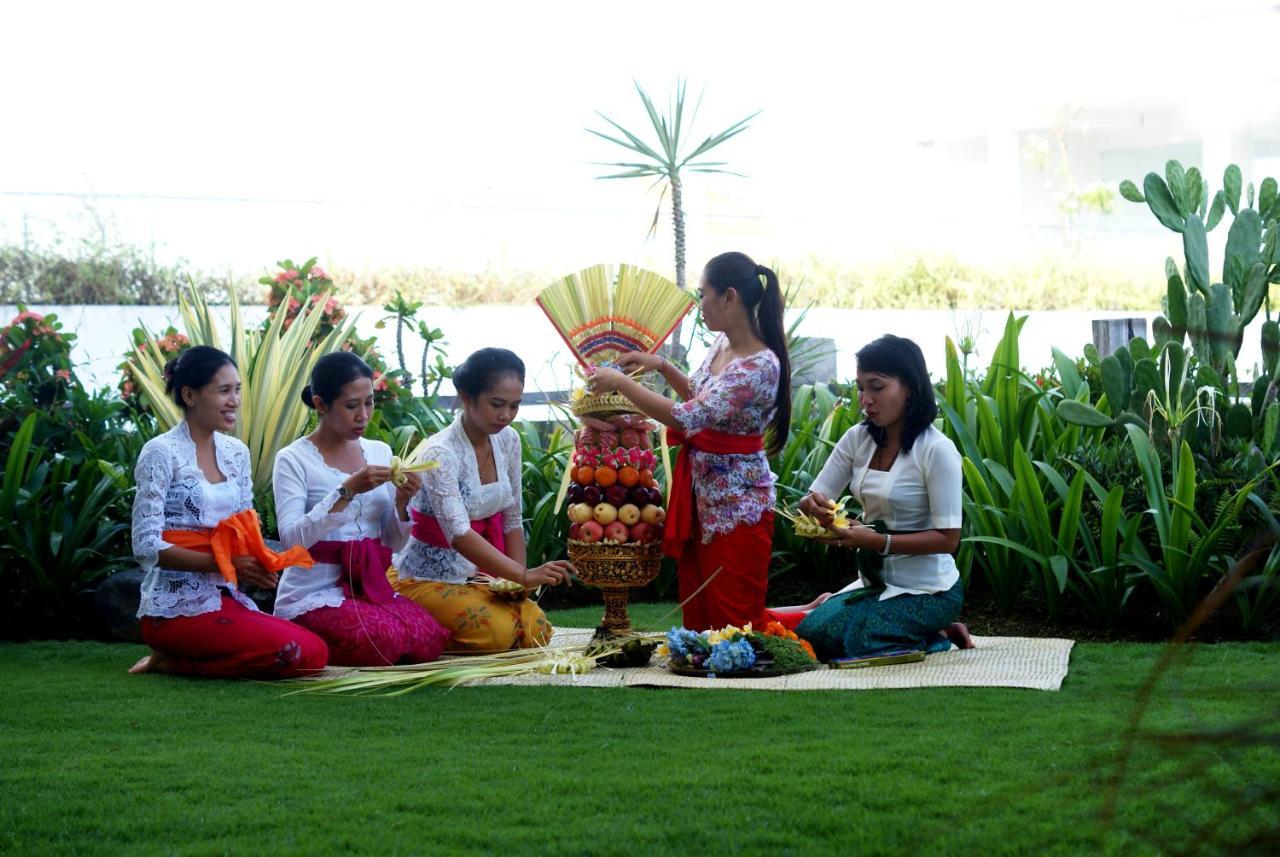 The Kirana Canggu Hotel Exteriör bild